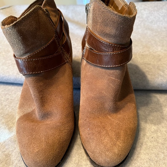 Booties - Picture 3 of 5